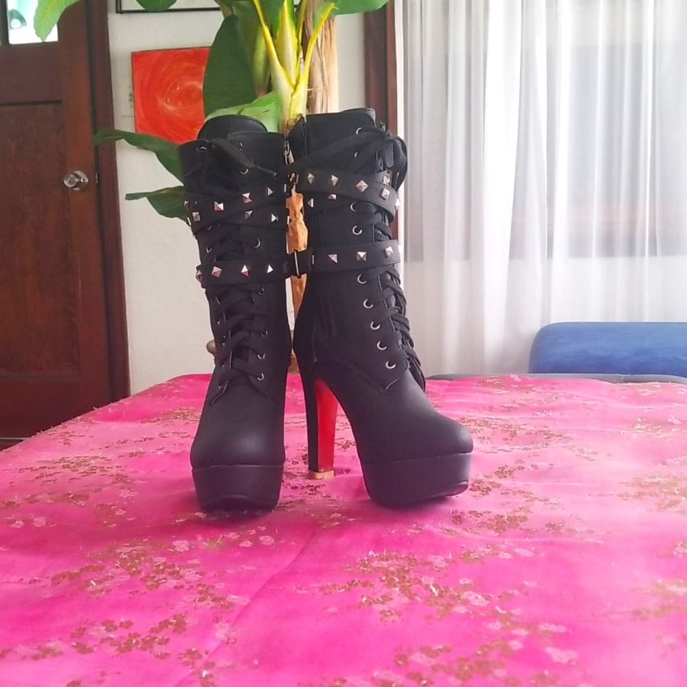 Sexy Boots size 8